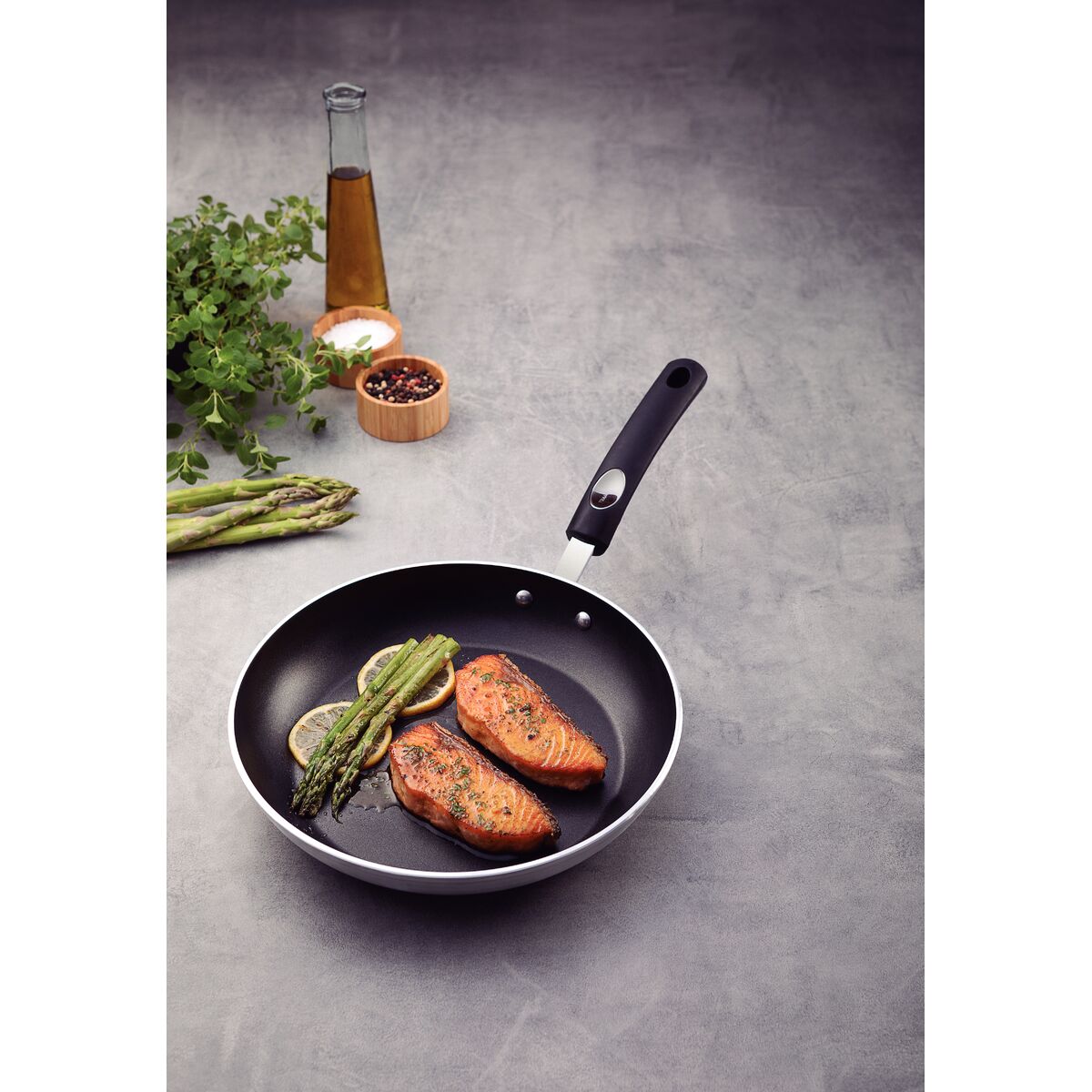 SARTÉN DE ALUMÍNIO CON ANTIADHERENTE 24CM - 1,60L. - PROFESSIONAL