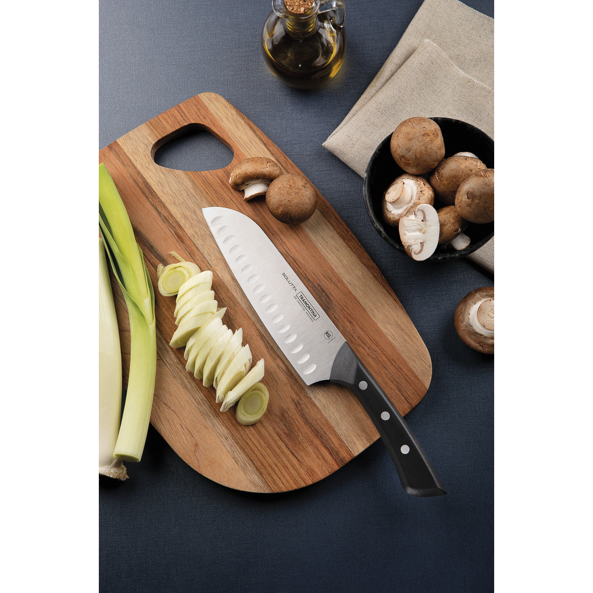 Cuchillo Santoku en Acero Inoxidable Solutta 18 cm