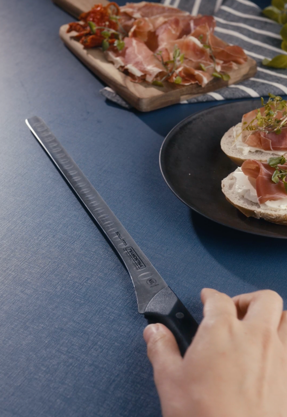 Cuchillo Jamonero Alveolado Solutta 29 cm